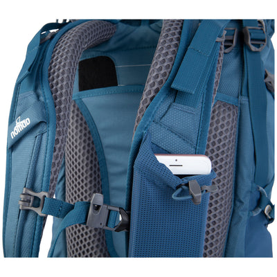 Topaz 40 L Backpack